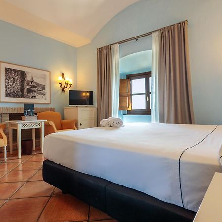 Hotel Tugasa Castillo De Castellar Castellar de la Frontera Exteriör bild