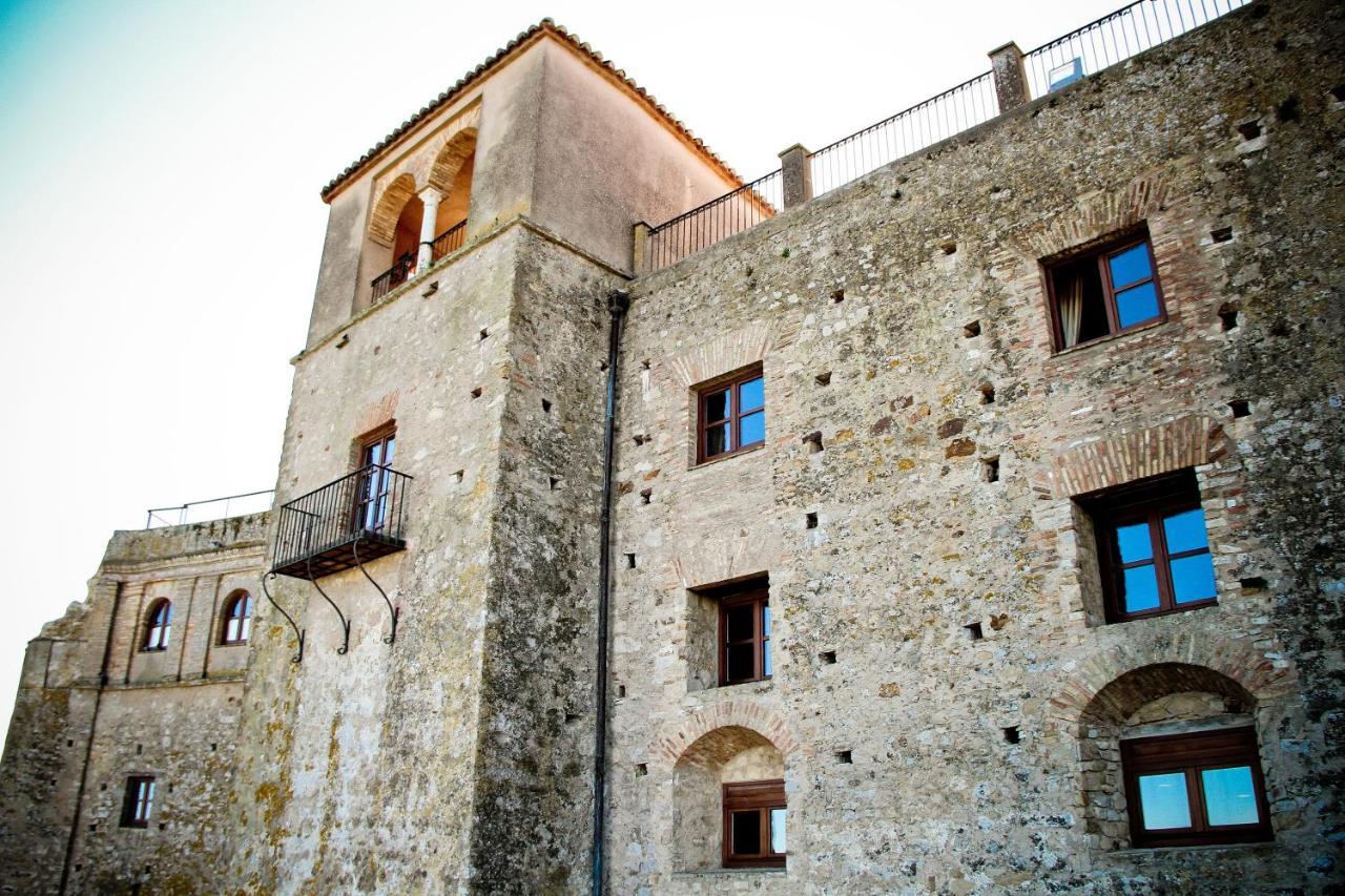 Hotel Tugasa Castillo De Castellar Castellar de la Frontera Exteriör bild