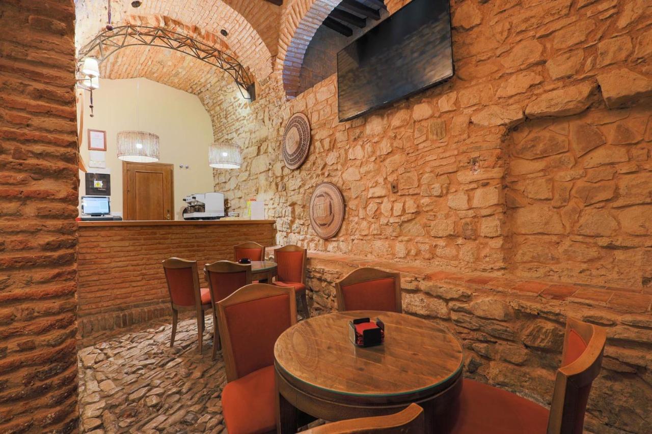 Hotel Tugasa Castillo De Castellar Castellar de la Frontera Exteriör bild